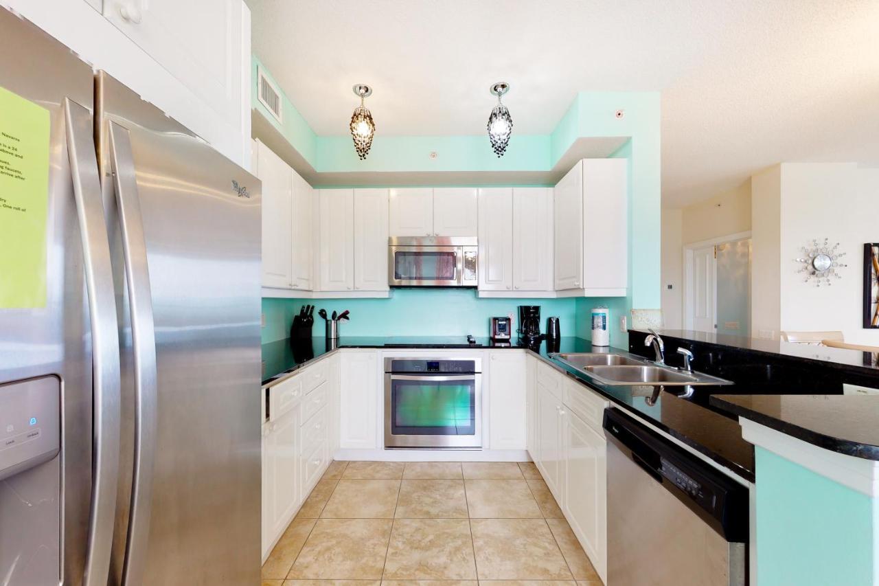 Colony West 2f Navarre