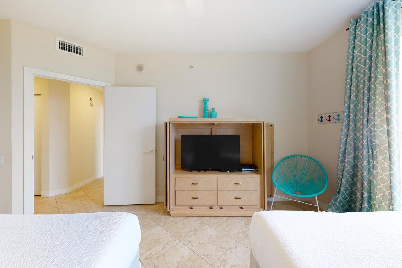 Colony West 2f